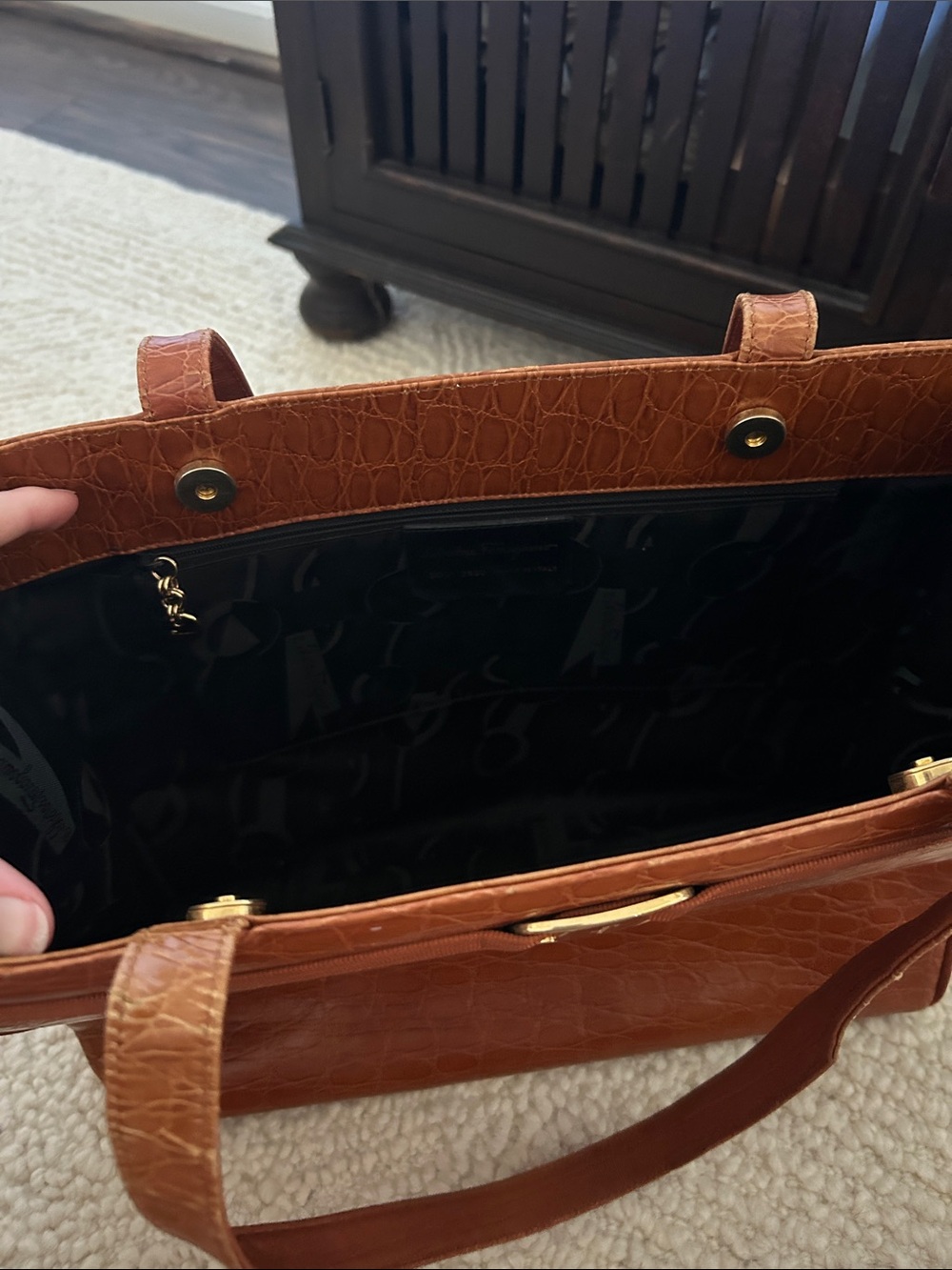 Salvatore Ferragamo Vara Bow Croc-Embossed Leather Tote Bag - Picture 6 of 14
